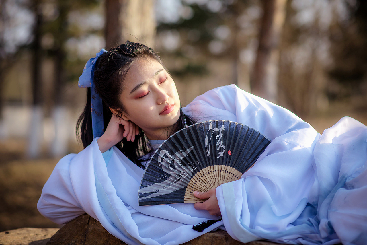 似帶如絲柳，團酥握雪花（圖ZMTEzNzgzMTcy） - 人像攝影 - 站酷設(shè)計師小小嗣原創(chuàng)素材 - 站酷ZCOOL