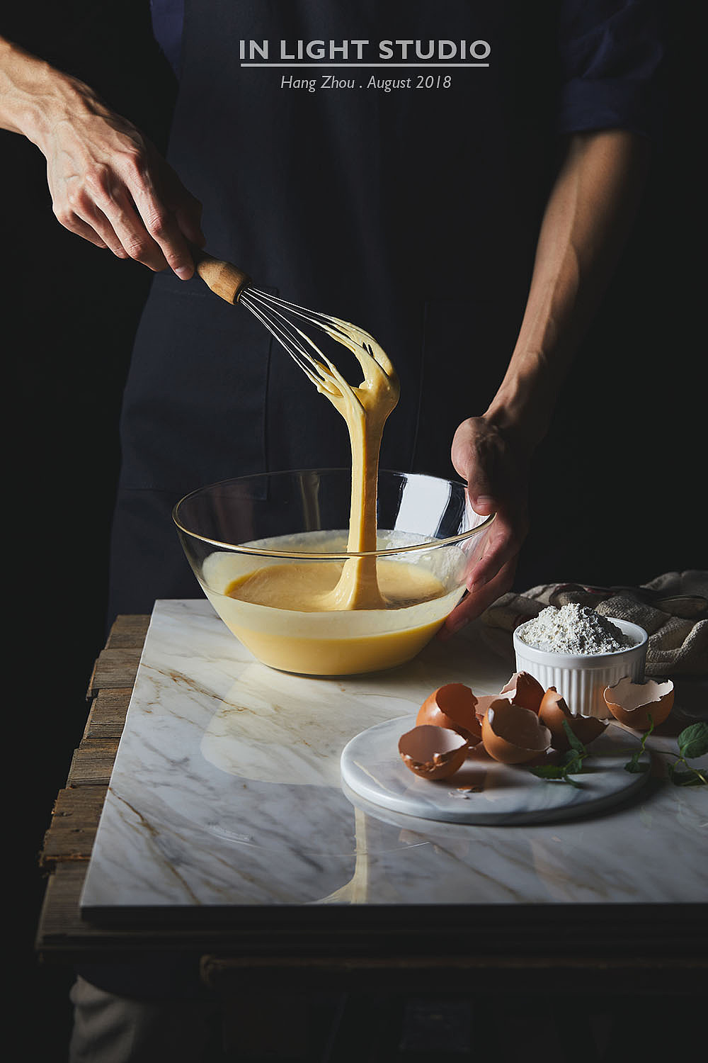 吃绅士蛋卷，做猪猪男孩 #IN LIGHT#（图ZMTI1NTQwMDAw） - 产品摄影 - 站酷设计师INLIGHT光合原创素材 - 站酷ZCOOL