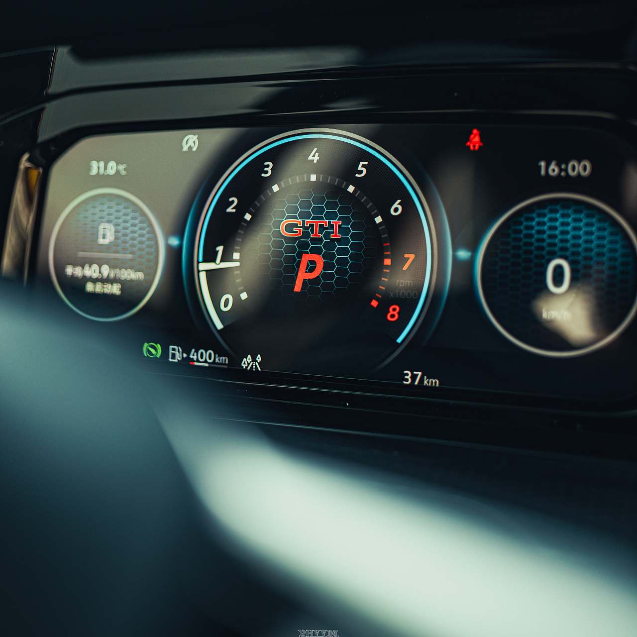 汽车摄影 大众 高尔夫 8代gti（图ZMjczOTkxNzA4） - 产品摄影 - 站酷设计师phyym玉米原创素材 - 站酷ZCOOL