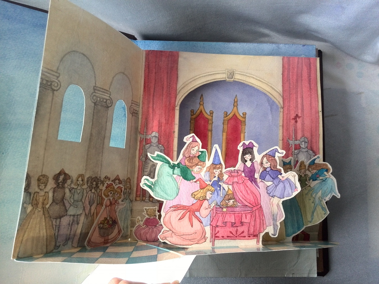 《睡美人》立体绘本（图ZMTAxNjMzMDgw） - 绘本 - 站酷设计师夜诗吟原创素材 - 站酷ZCOOL