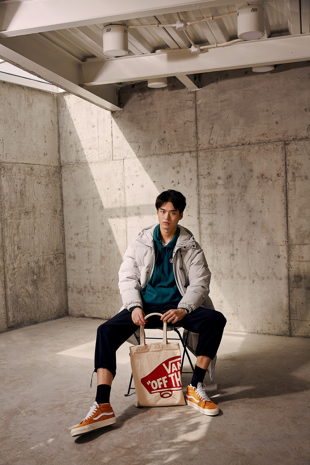 M.sky VANS时尚包包拍摄（平面摄影）（图ZMjE5Njk3ODE2） - 产品摄影 - 站酷设计师杭州天空之镜原创素材 - 站酷ZCOOL