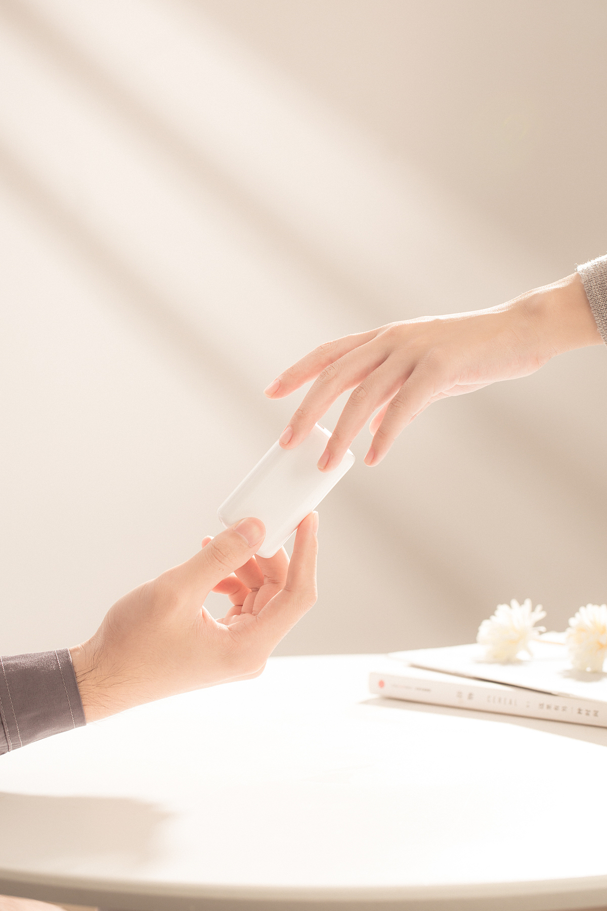 移動(dòng)電源（圖ZMTgyMTMzMjgw） - 產(chǎn)品攝影 - 站酷設(shè)計(jì)師攝影師張恒原創(chuàng)素材 - 站酷ZCOOL