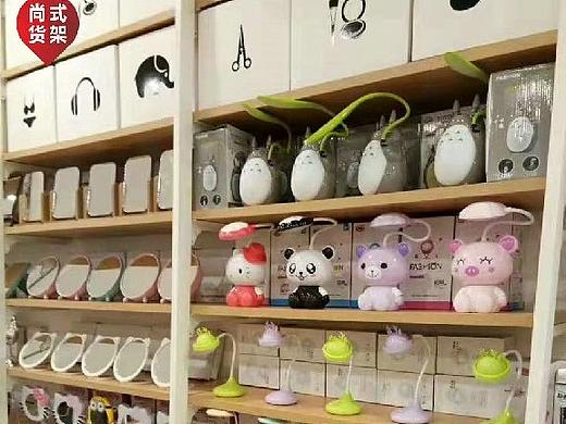 名创优品批发货架饰品货架展示架定制珠宝托盘供应商