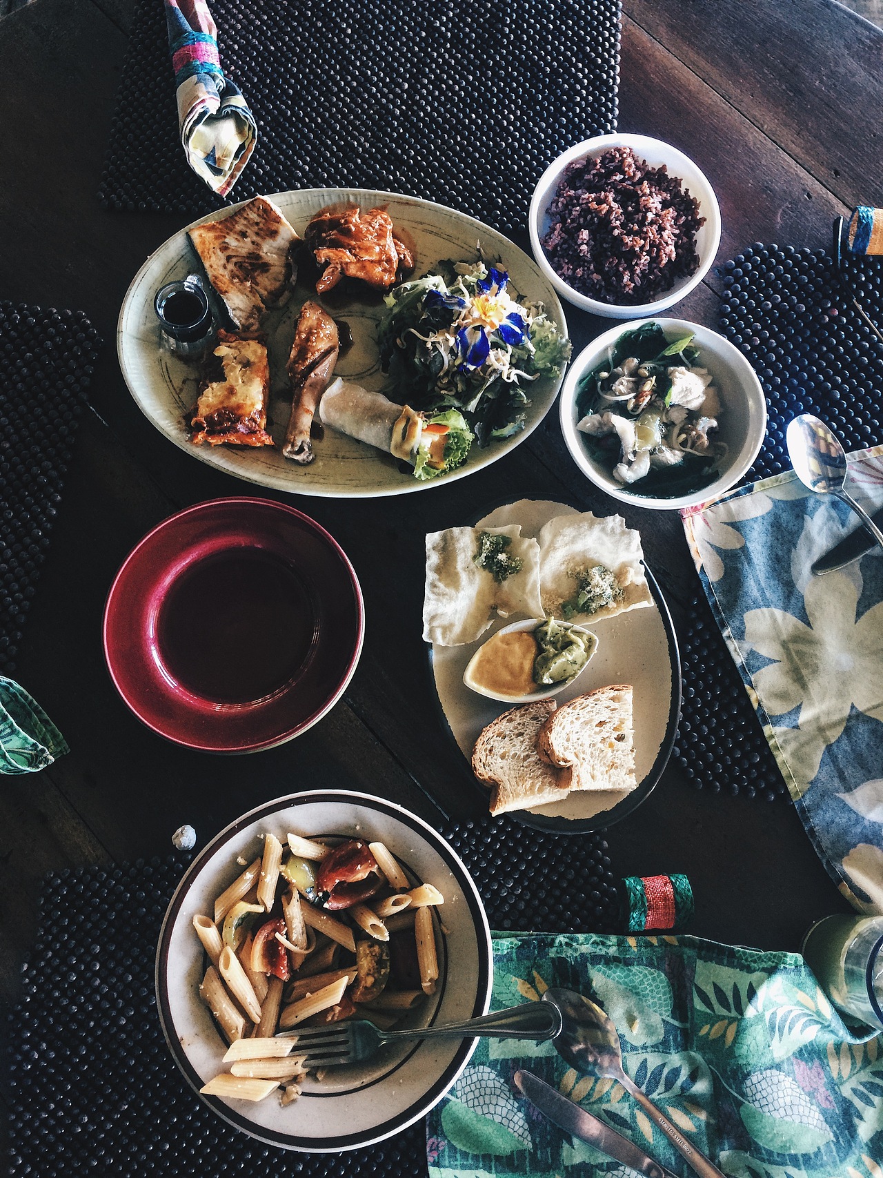 吃一半想起来拍照