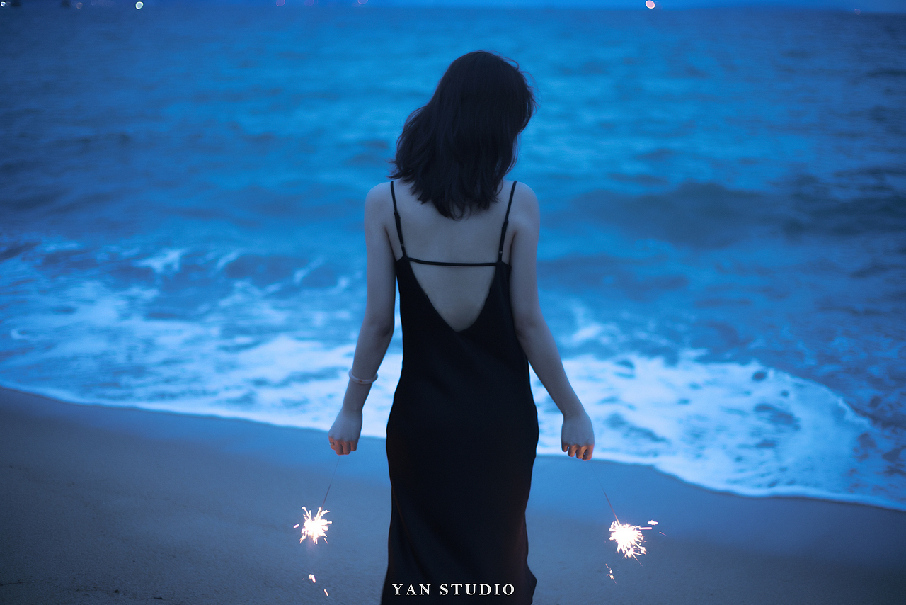 海边烟花（图ZMjMwMDUwOTEy） - 人像摄影 - 站酷设计师妍妍Yuki原创素材 - 站酷ZCOOL