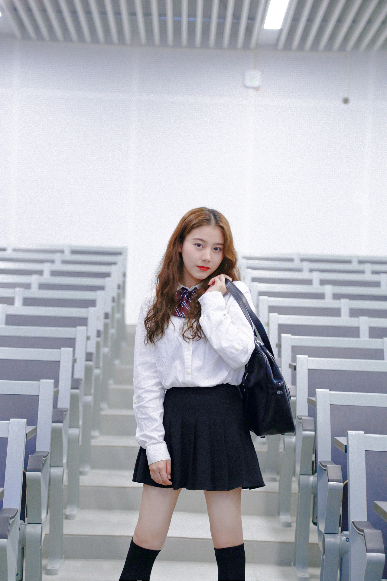 时光少女（图ZMTgzMDgwNDUy） - 人像摄影 - 站酷设计师llf07122026原创素材 - 站酷ZCOOL