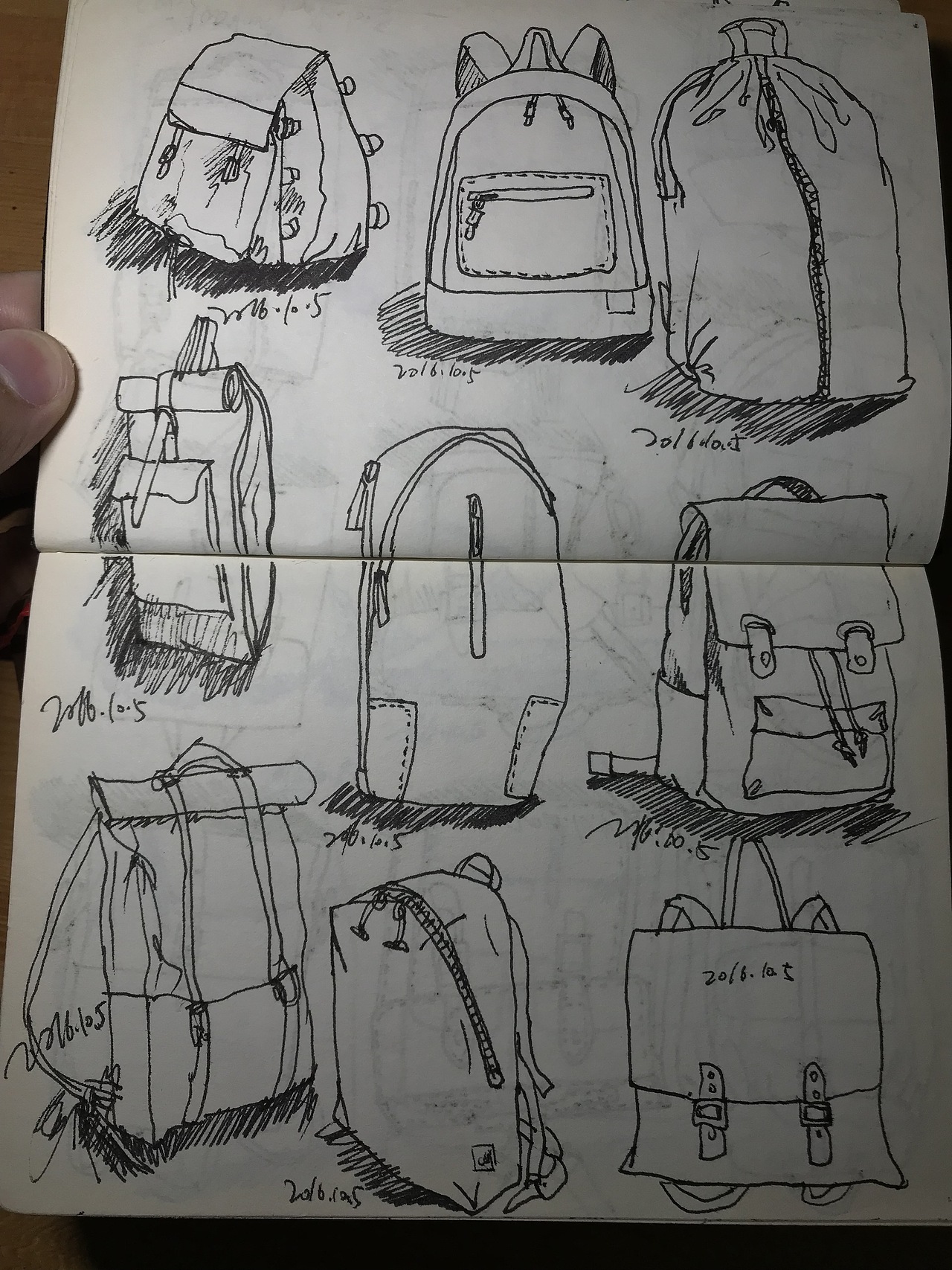 2016-2019年间467个箱包款式练习稿+附几张一根线速写