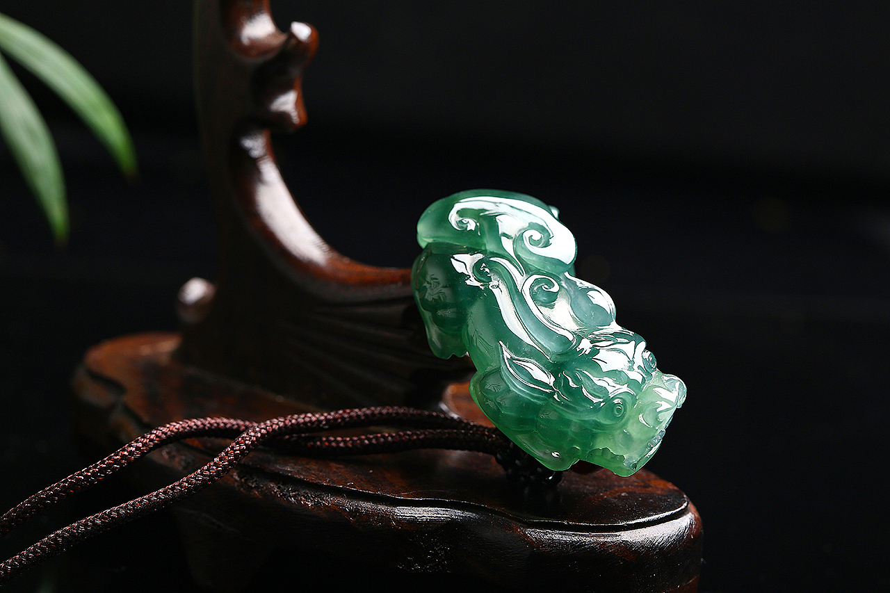 翡翠貔貅（图ZMTA2MzI5NTY4） - 产品摄影 - 站酷设计师000000张原创素材 - 站酷ZCOOL