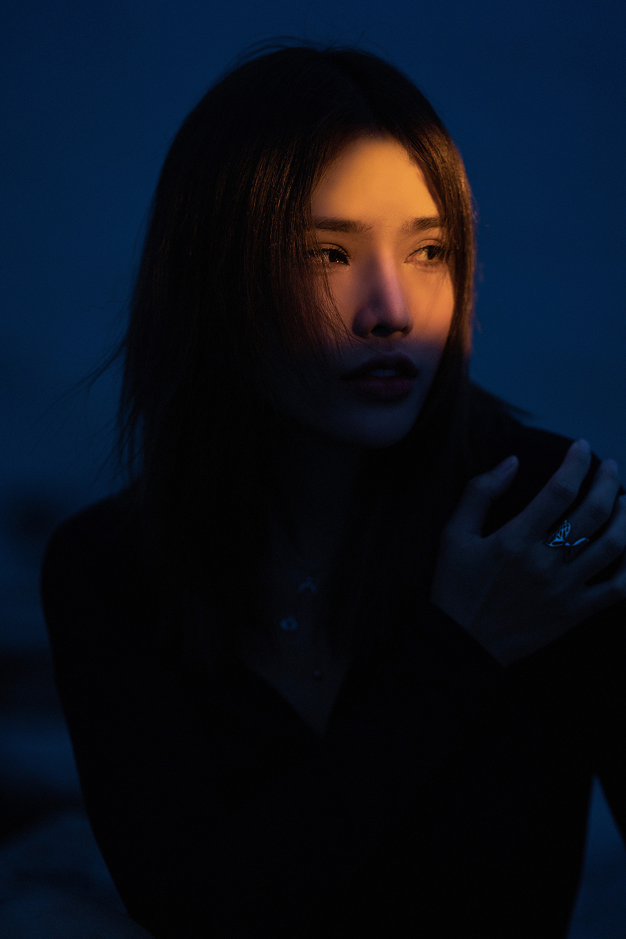 蓝色时刻（图ZMjY1MTUwMzk2） - 人像摄影 - 站酷设计师辰音Azure原创素材 - 站酷ZCOOL