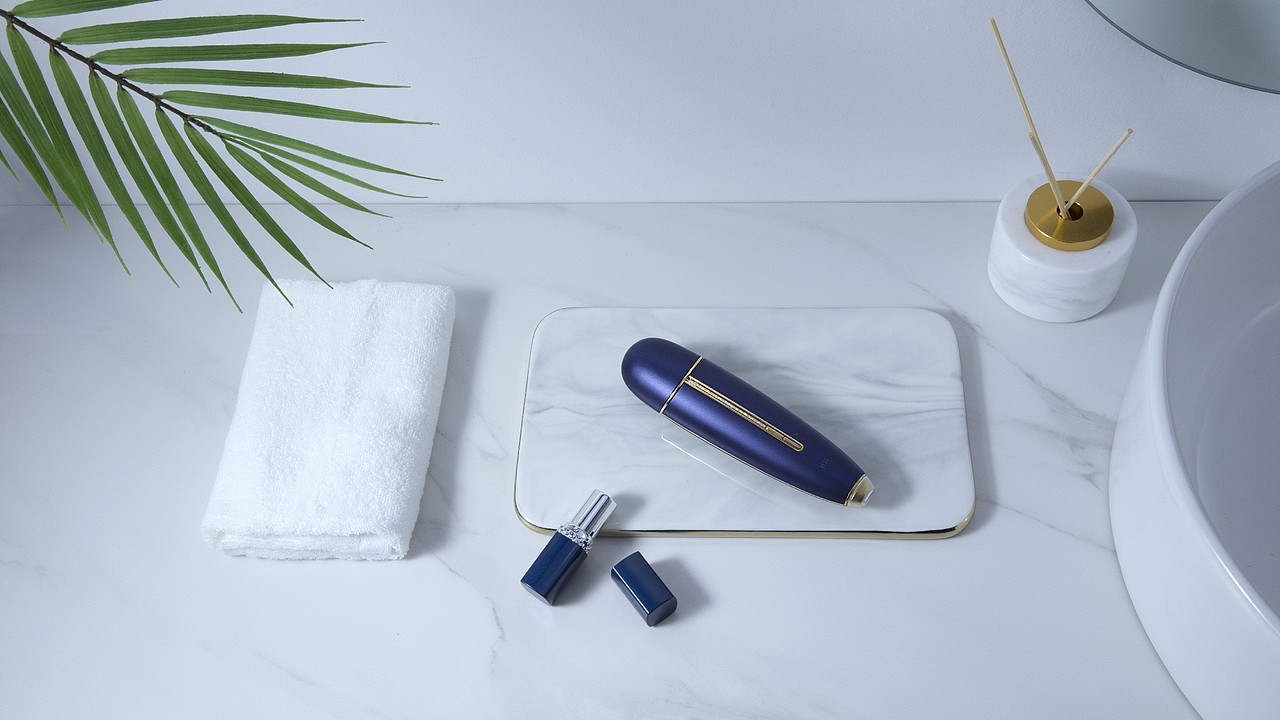 冻龄的密码（冰肌仪）（图ZMTczMjYwOTQw） - 产品摄影 - 站酷设计师WICKEl原创素材 - 站酷ZCOOL