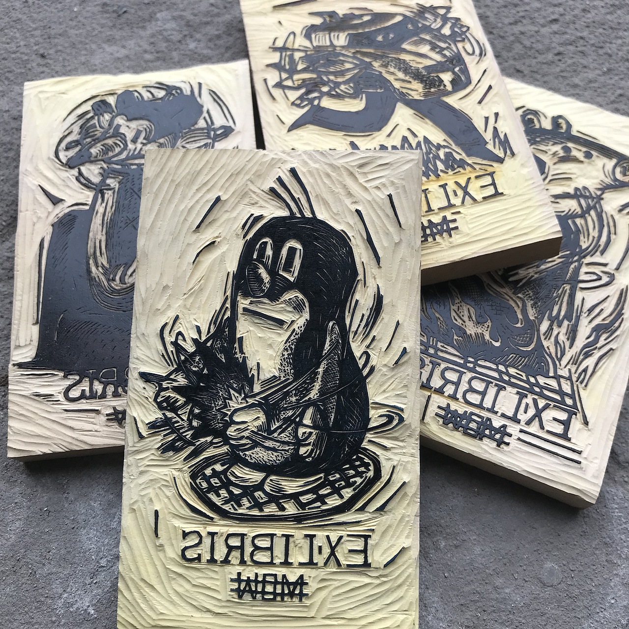 黑白木刻藏书票