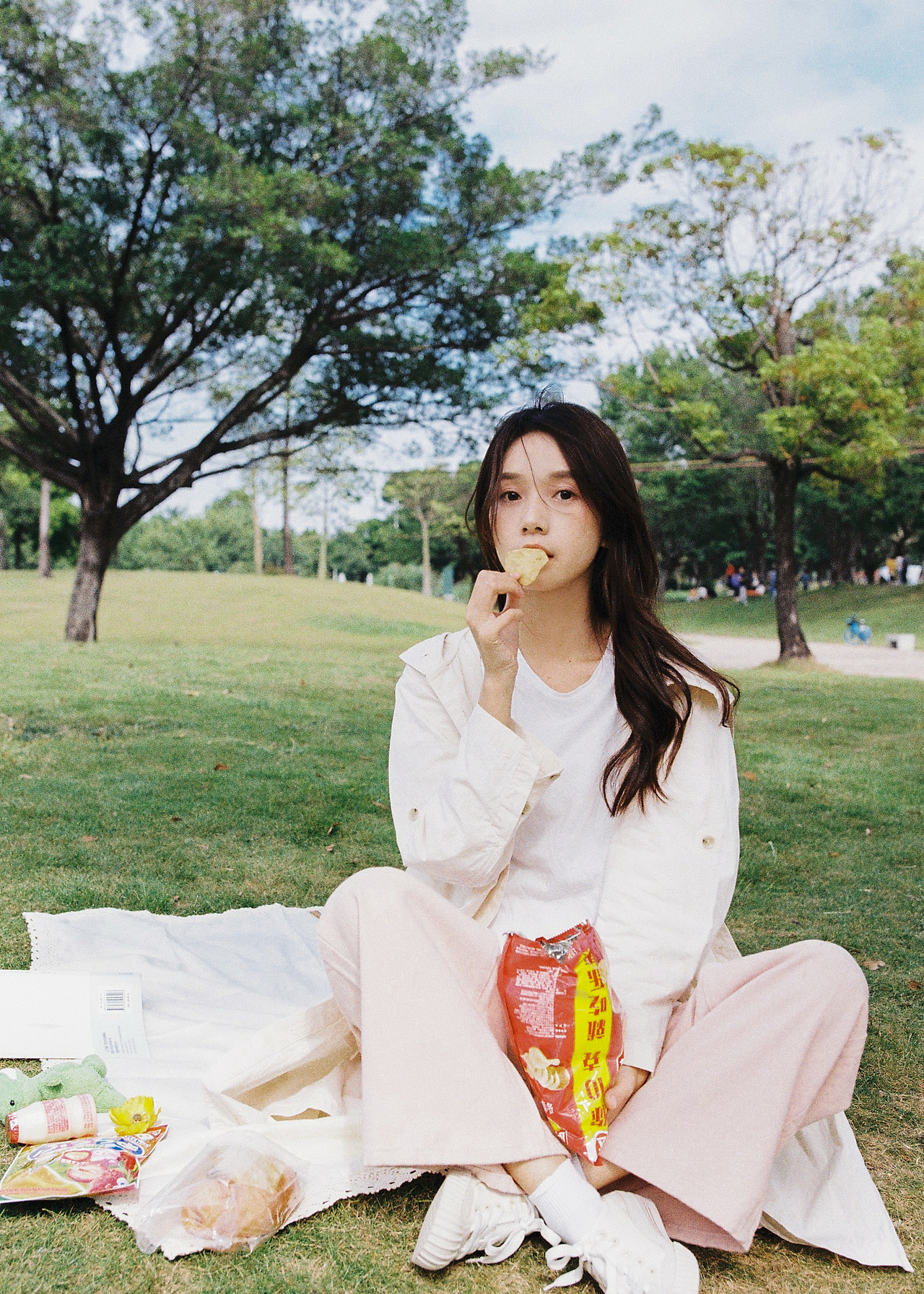 熠熠生辉（图ZMjQwNjE5MzA4） - 人像摄影 - 站酷设计师何依穗原创素材 - 站酷ZCOOL