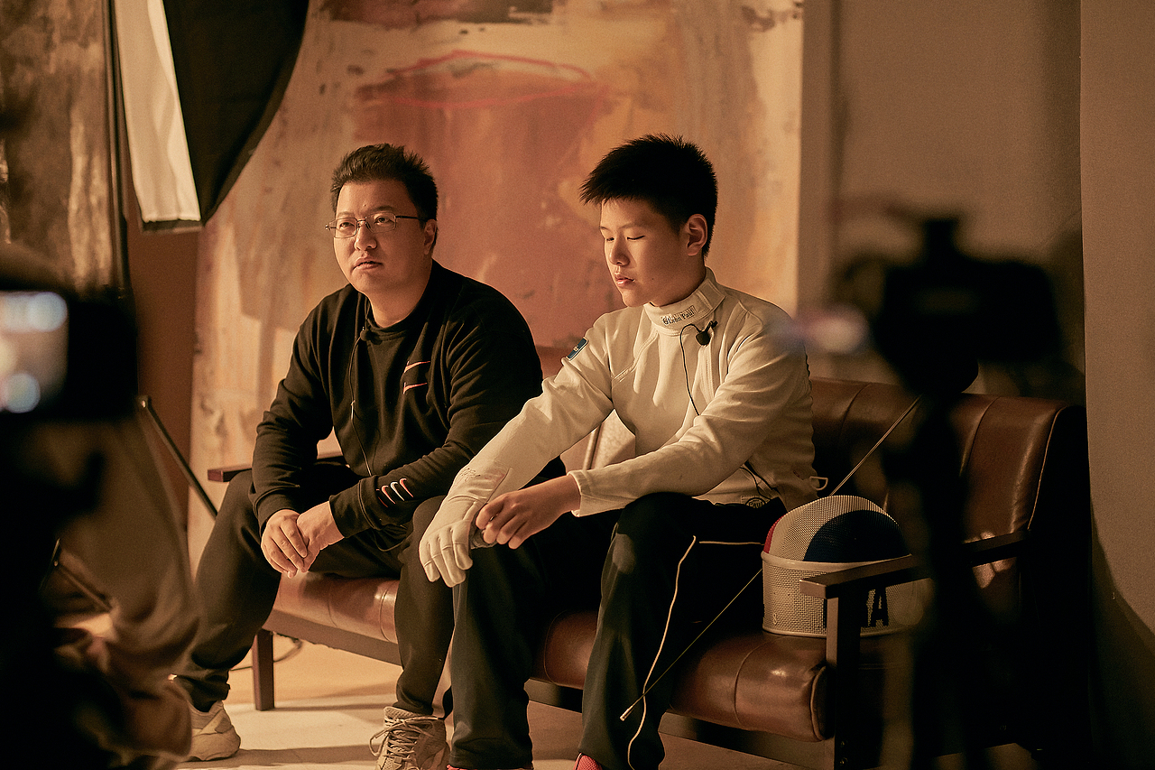 父爱如山（图ZMjQ2OTU5MDA4） - 人像摄影 - 站酷设计师深夜照相馆原创素材 - 站酷ZCOOL