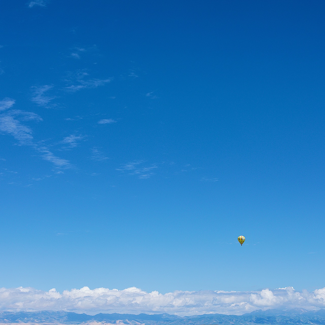 青海湖边（图ZMjE2NzE2OTQ4） - 风光摄影 - 站酷设计师再见陈生原创素材 - 站酷ZCOOL