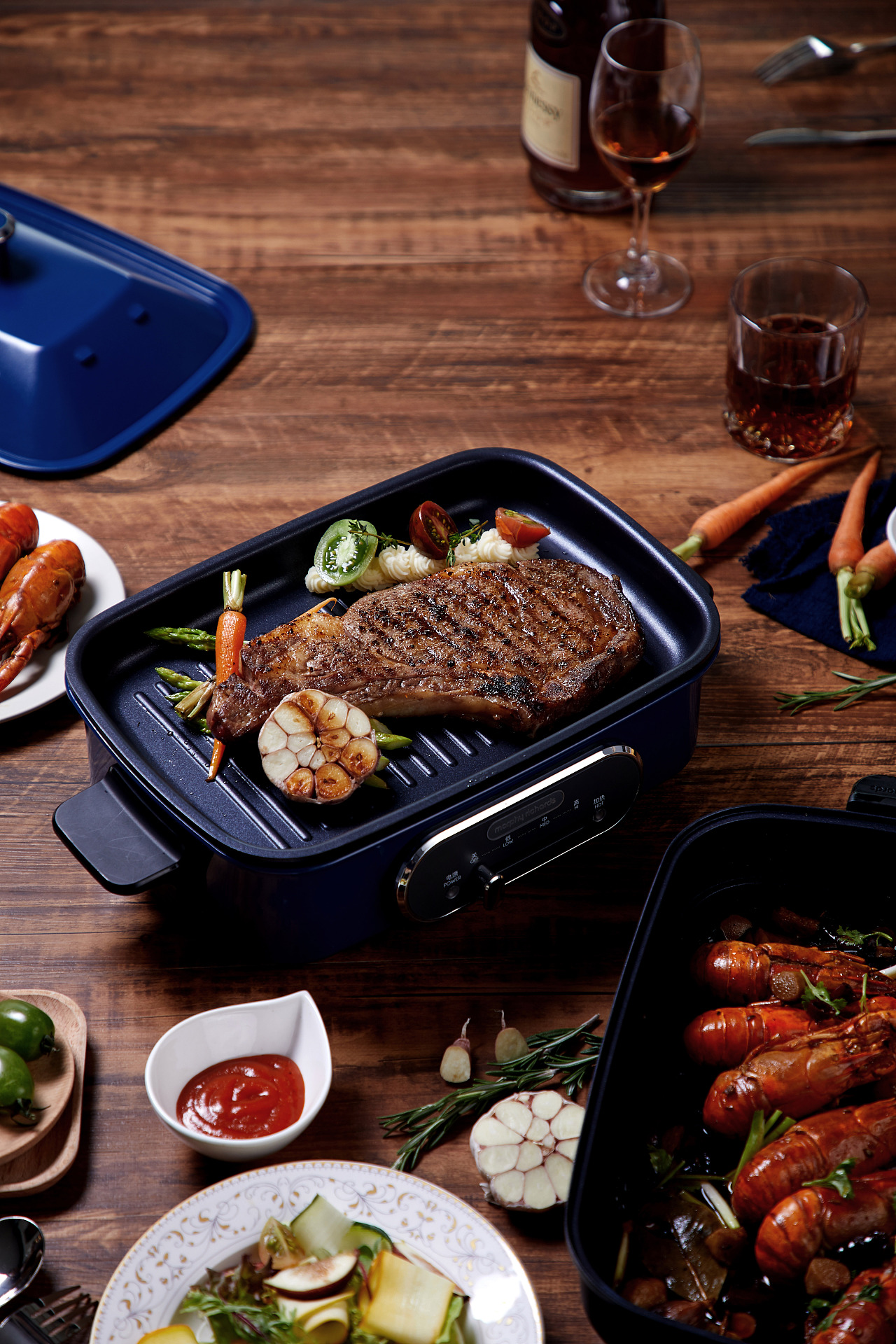 摩飞多功能锅料理锅电烧烤锅电火锅烧烤炉电烤锅场景