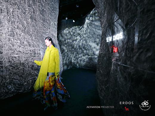 SPIRAL | 上海ERDOS 蔓衍 2019秋冬大秀 视听装置现场