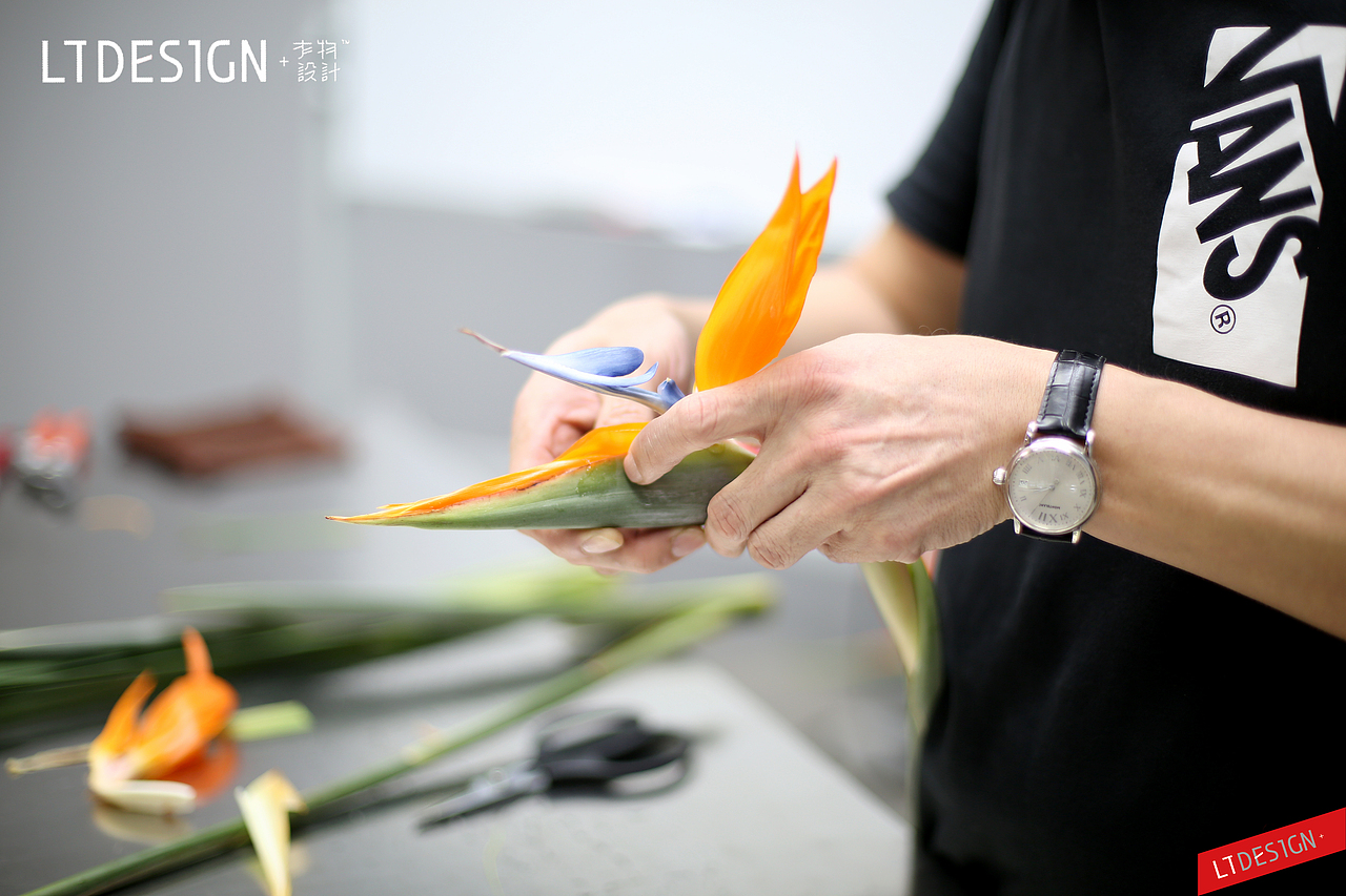 直立风格型桌花（图ZMTM2MzAyNTY4） - 其他手工艺 - 站酷设计师李江平花植艺术原创素材 - 站酷ZCOOL