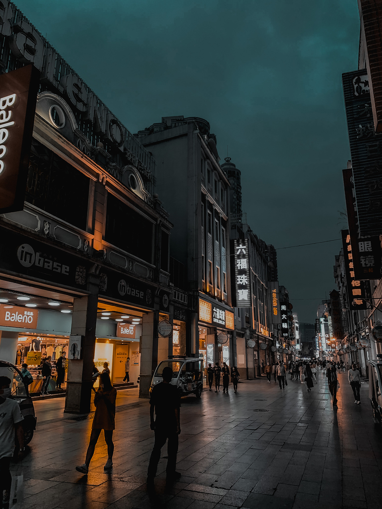 广州上下九步行街夜景z动心