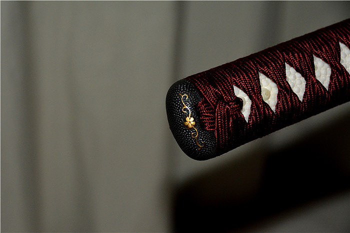 日本刀樱唐草侟玉钢真剑