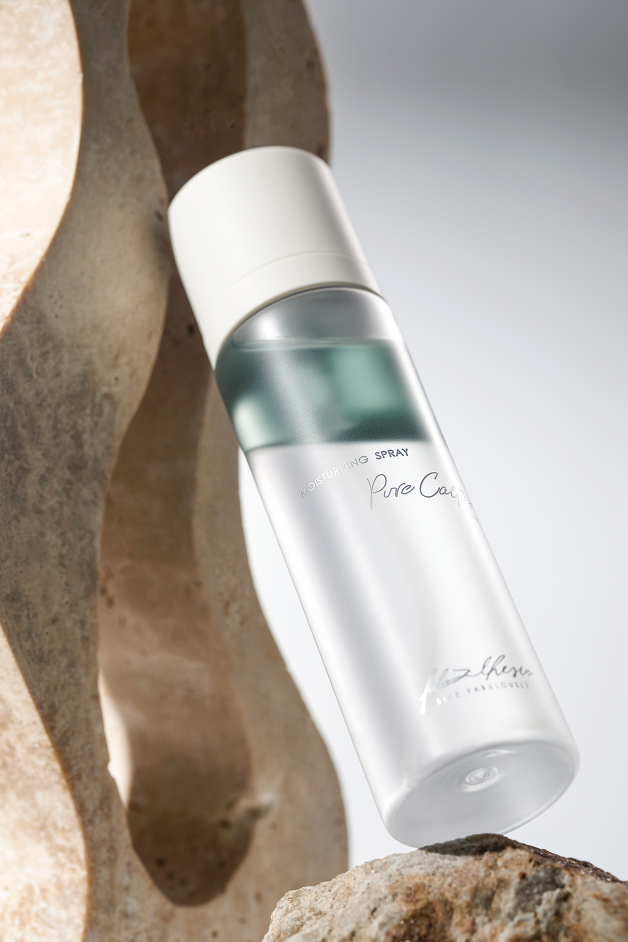 仙人掌保湿精华水（图ZMjIxNTkzMjEy） - 产品摄影 - 站酷设计师易一c原创素材 - 站酷ZCOOL