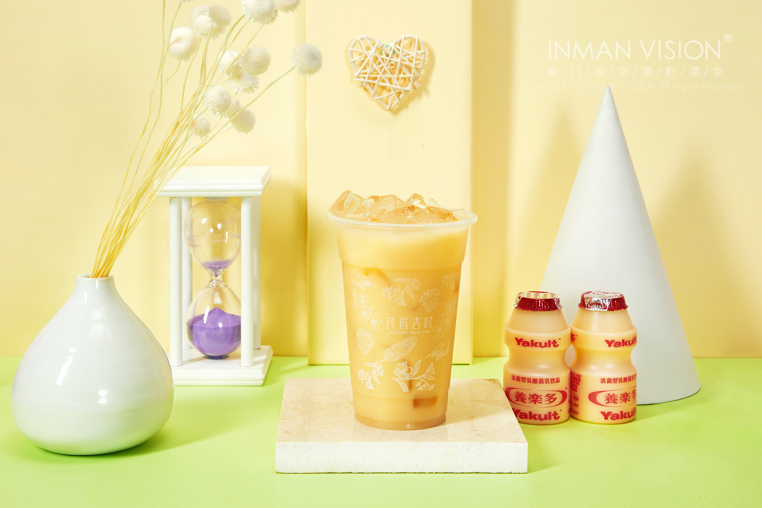 一组少女心奶茶