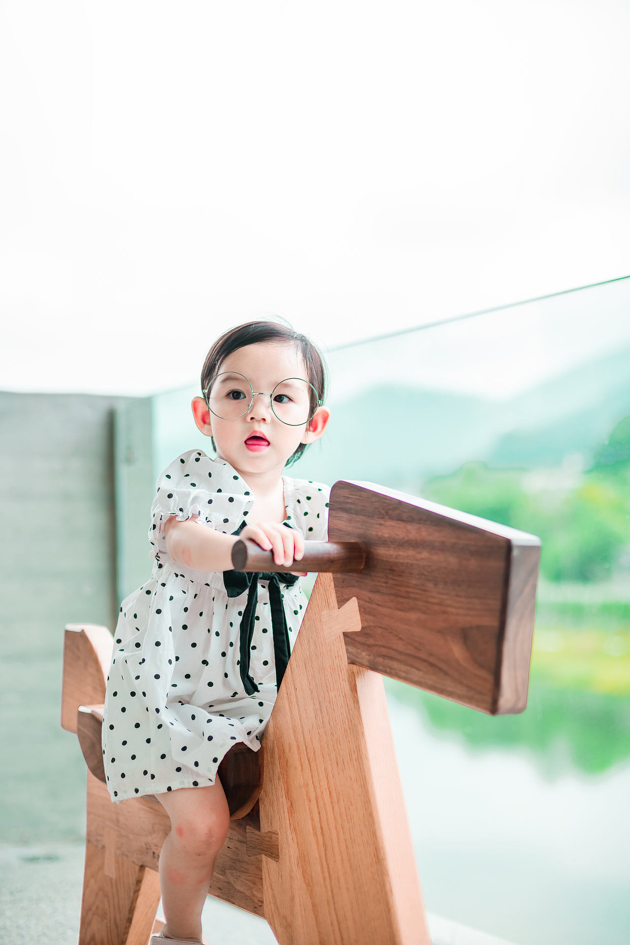 木马庄园（图ZMjcwMjMwNjky） - 人像摄影 - 站酷设计师温雯尔雅_原创素材 - 站酷ZCOOL