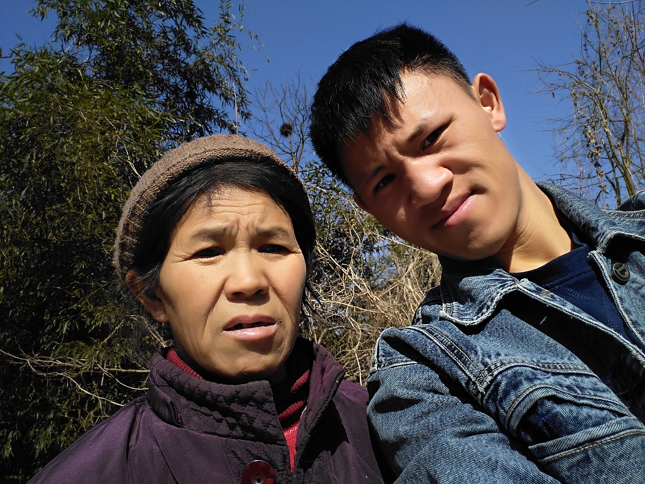家人一生健康平安！！！！！！（图ZNDQ1MzIzNzI=） - 人像摄影 - 站酷设计师韦启兴原创素材 - 站酷ZCOOL