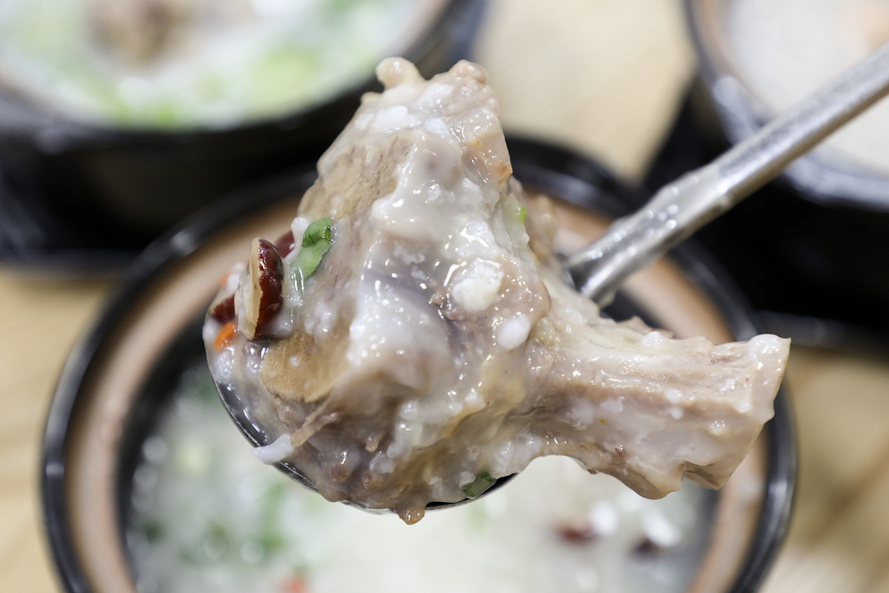 咸骨粥饺子王 | 煎饺蒸饺粥