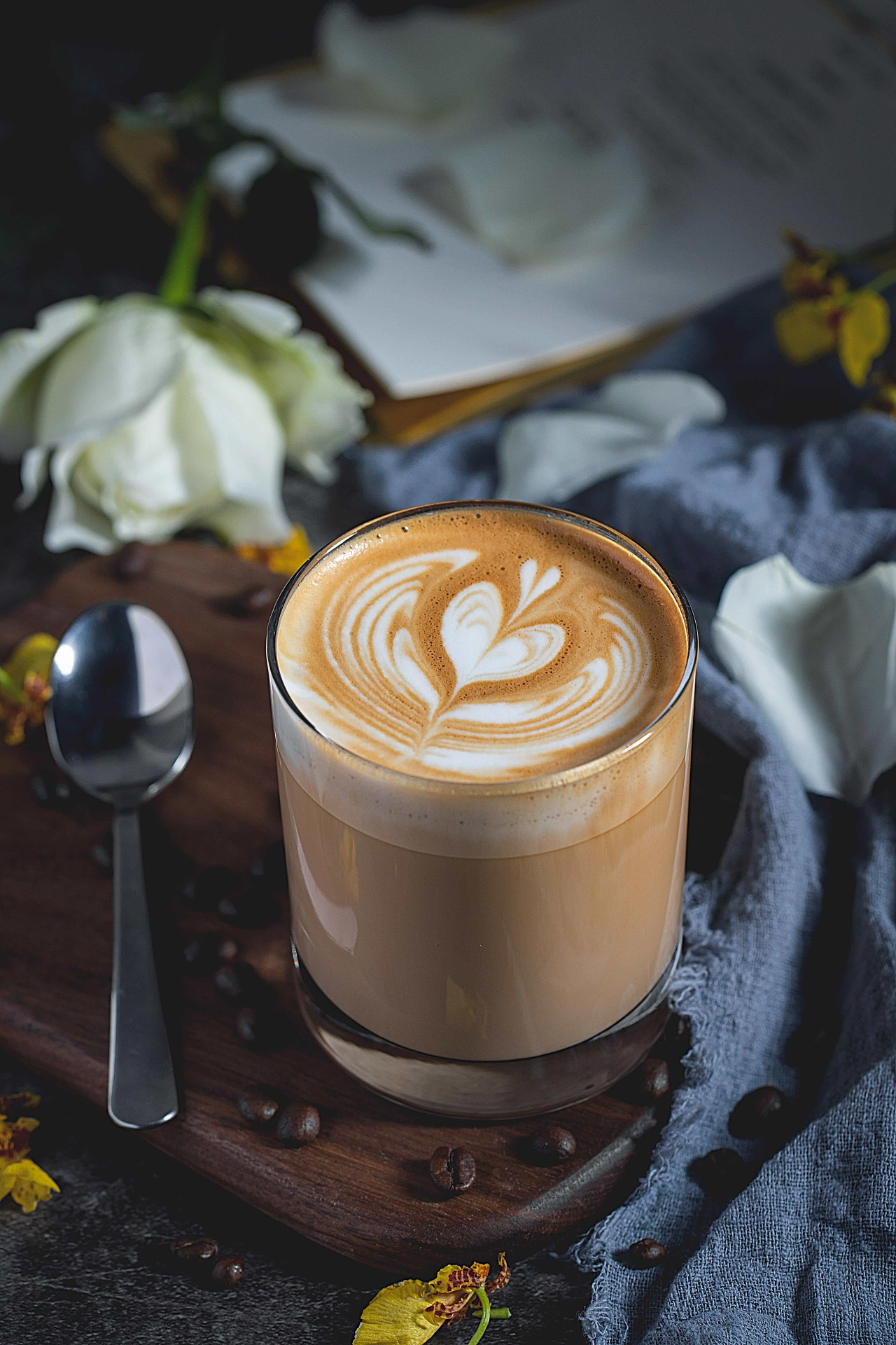 花式咖啡 | 热拿铁和冰拿铁咖啡的制作方法