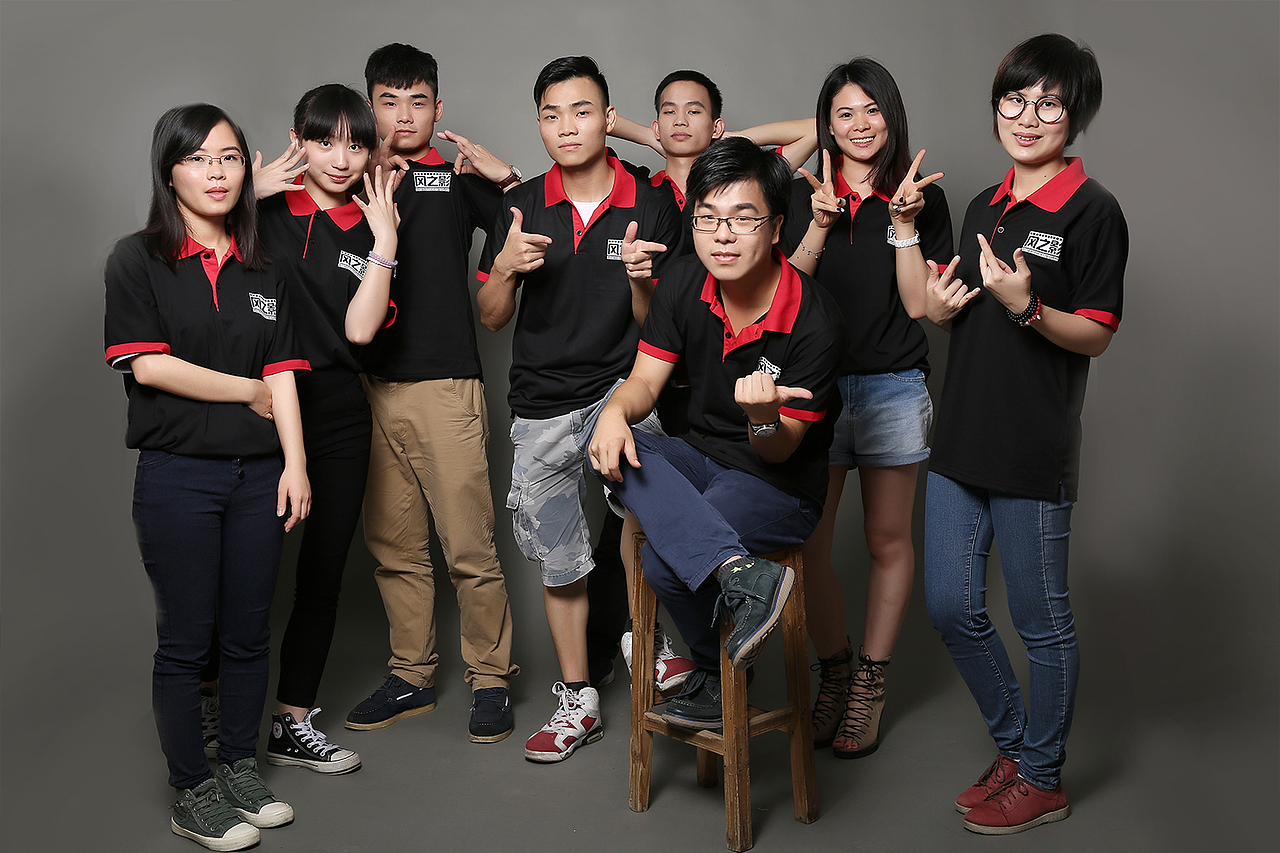 风之影传媒三周年采访视频！（图ZMjg4NTkzNDg=） - 短片 - 站酷设计师风之影传媒原创素材 - 站酷ZCOOL