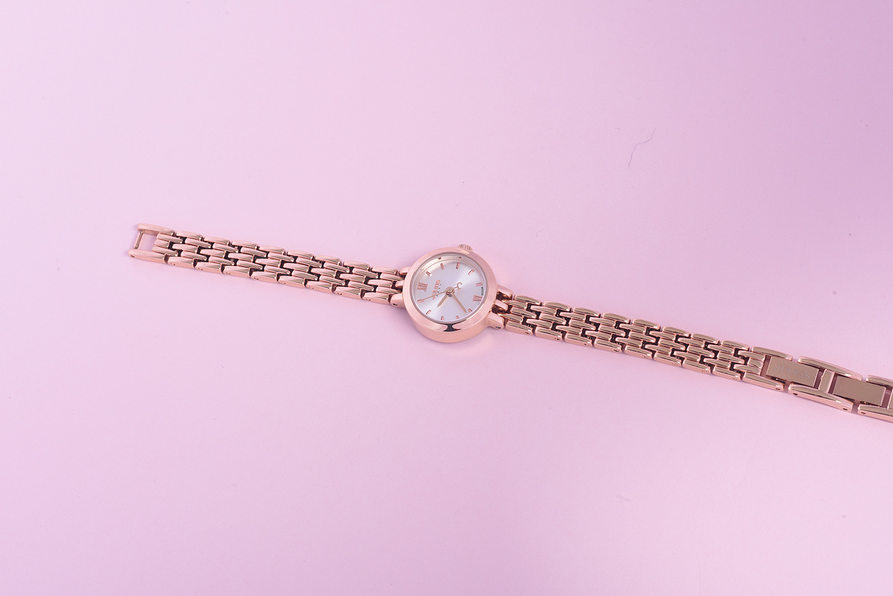 手表细节（图ZMTU1NzE1NzU2） - 产品摄影 - 站酷设计师阿毛不说文艺原创素材 - 站酷ZCOOL