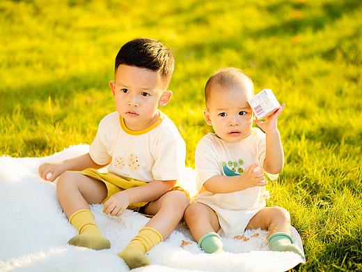 一大一小 I 升级打怪（个人主页-ZNTQ4NjM0MzI=） - 人像摄影 - 站酷设计师岚嵐儿原创素材 - 站酷ZCOOL