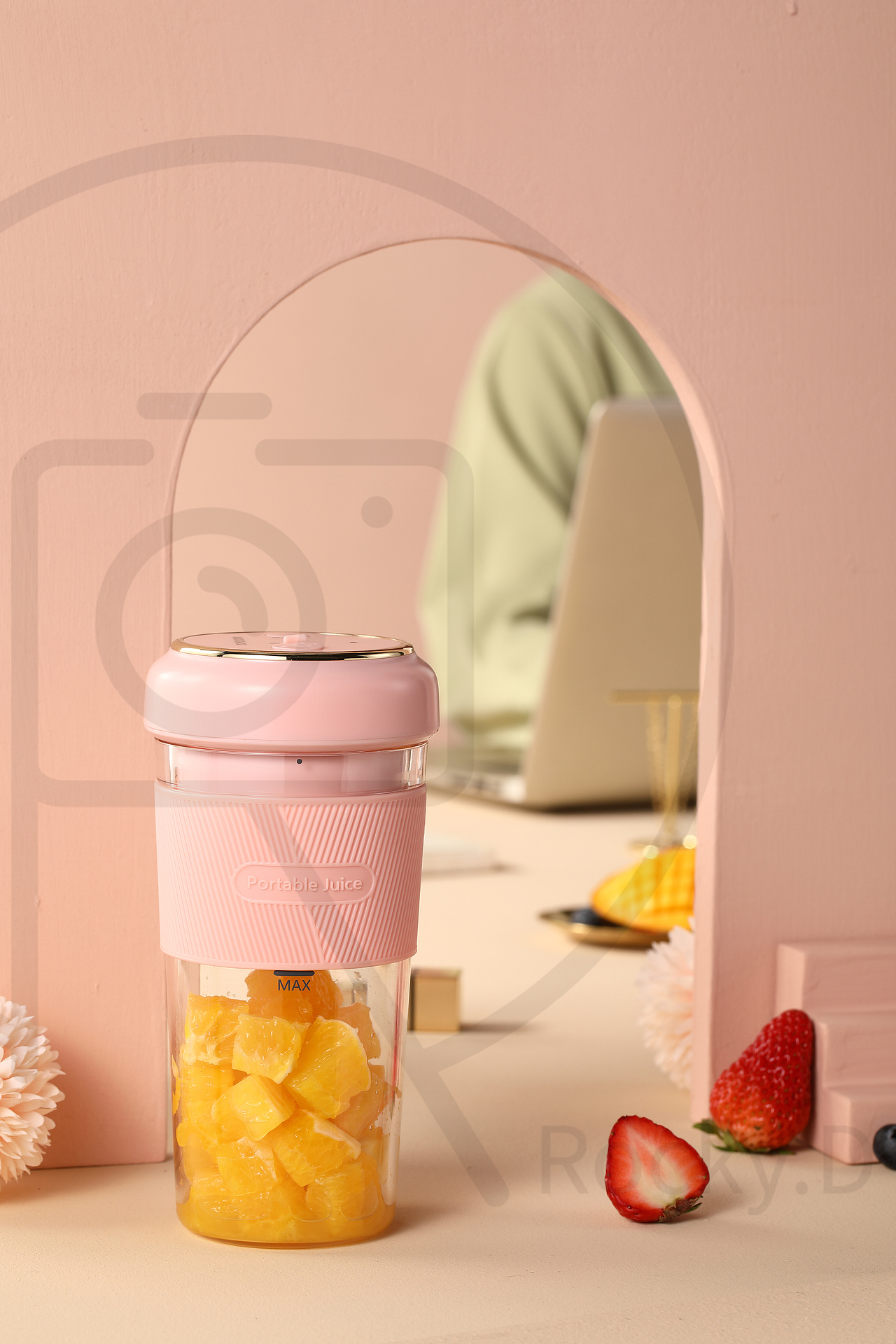 果汁机拍摄 || 原图加水印直出（图ZMjU4MDA2ODMy） - 产品摄影 - 站酷设计师RockyDc原创素材 - 站酷ZCOOL
