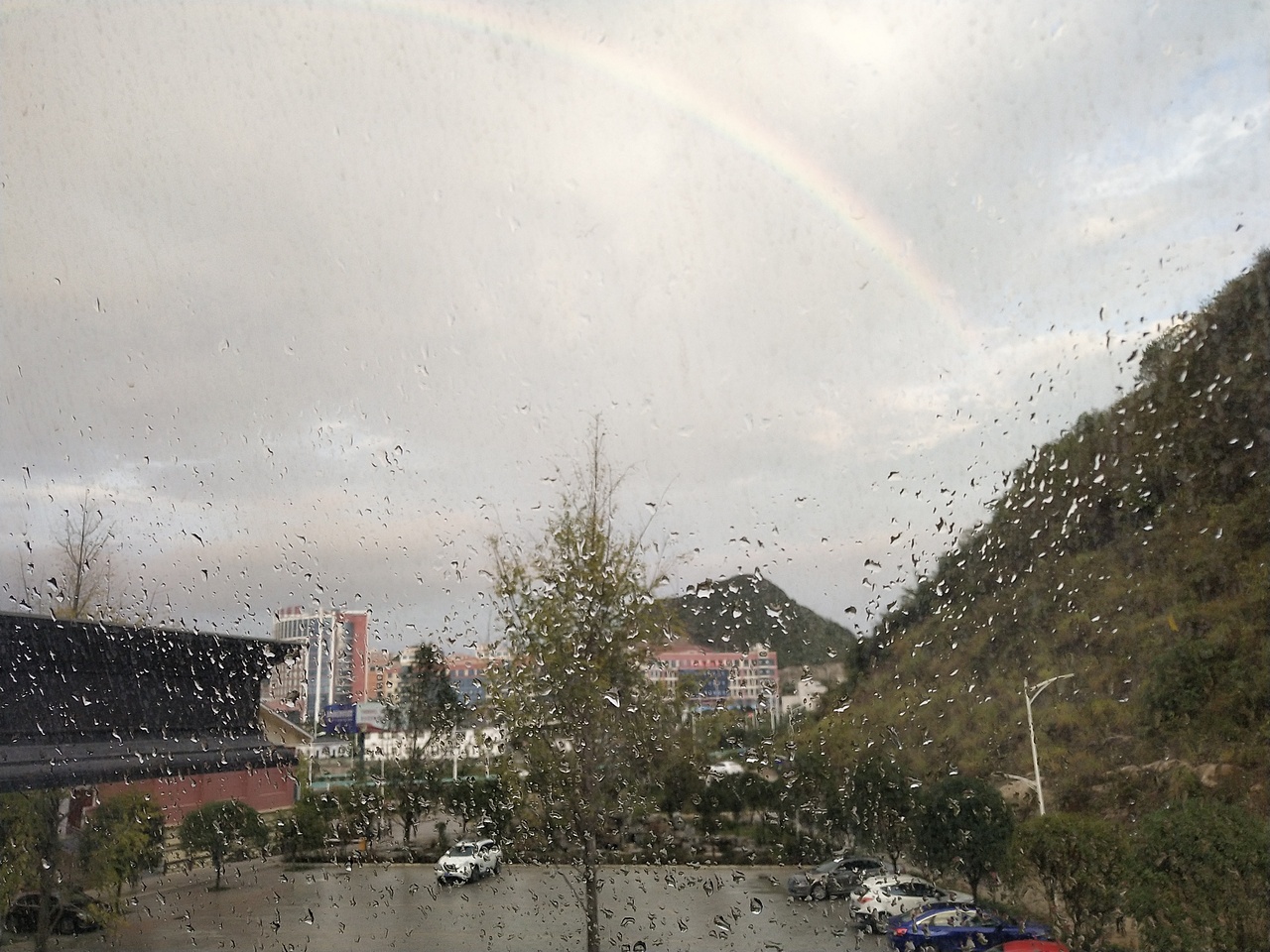 风雨后会见彩虹吧（图ZMjI3Mjk5NzA0） - 风光摄影 - 站酷设计师周起累原创素材 - 站酷ZCOOL