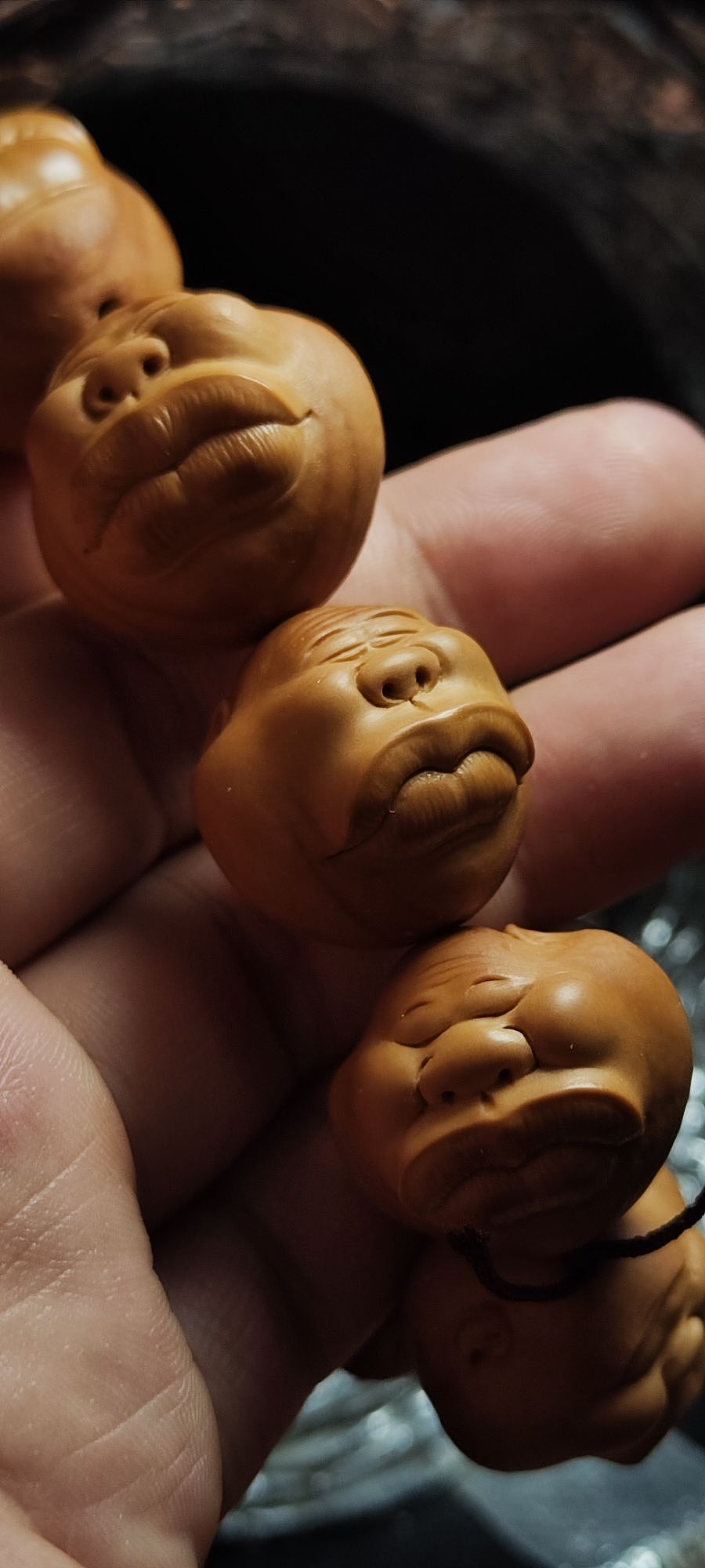 覃投艺核工作室希早核雕作品（图ZMzQ5Nzc3NzE2） - 首饰设计 - 站酷设计师覃投艺核希早意创原创素材 - 站酷ZCOOL