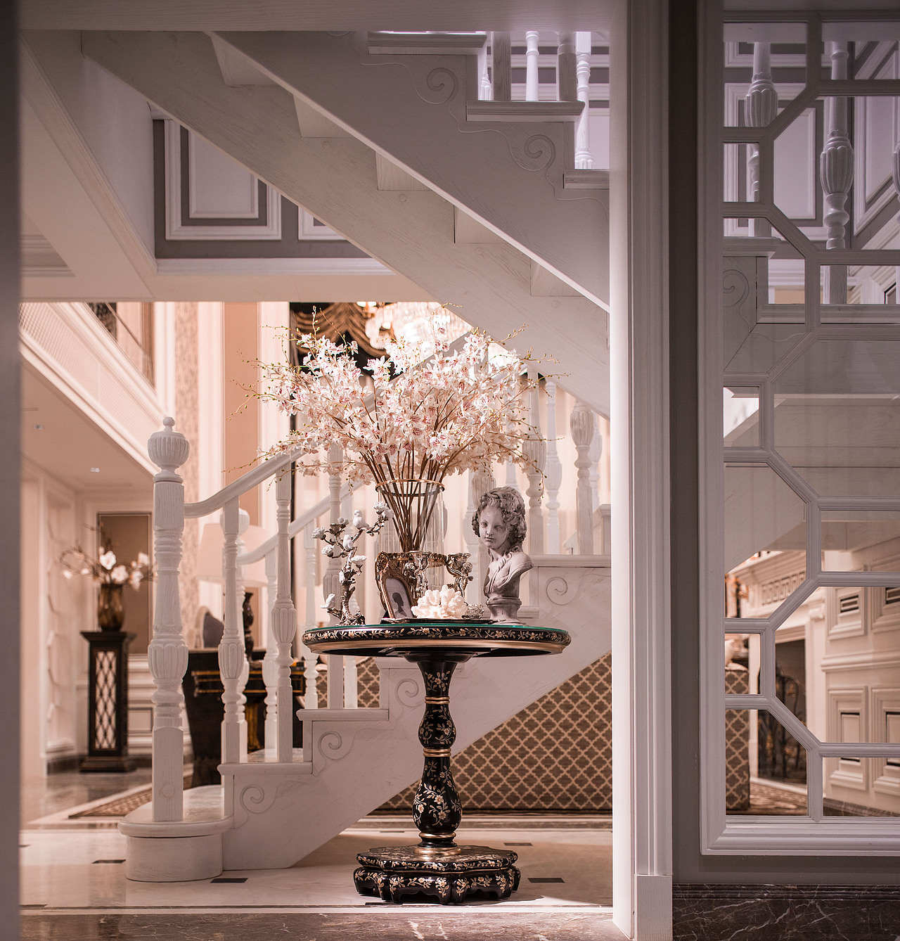 现代都会邂遇浪漫之家，每个细节都透露着非凡品味。