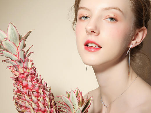 饰品网页（个人主页-ZMjYwMzQ1MTY=） - 其他网页 - 站酷设计师Hunter__原创素材 - 站酷ZCOOL