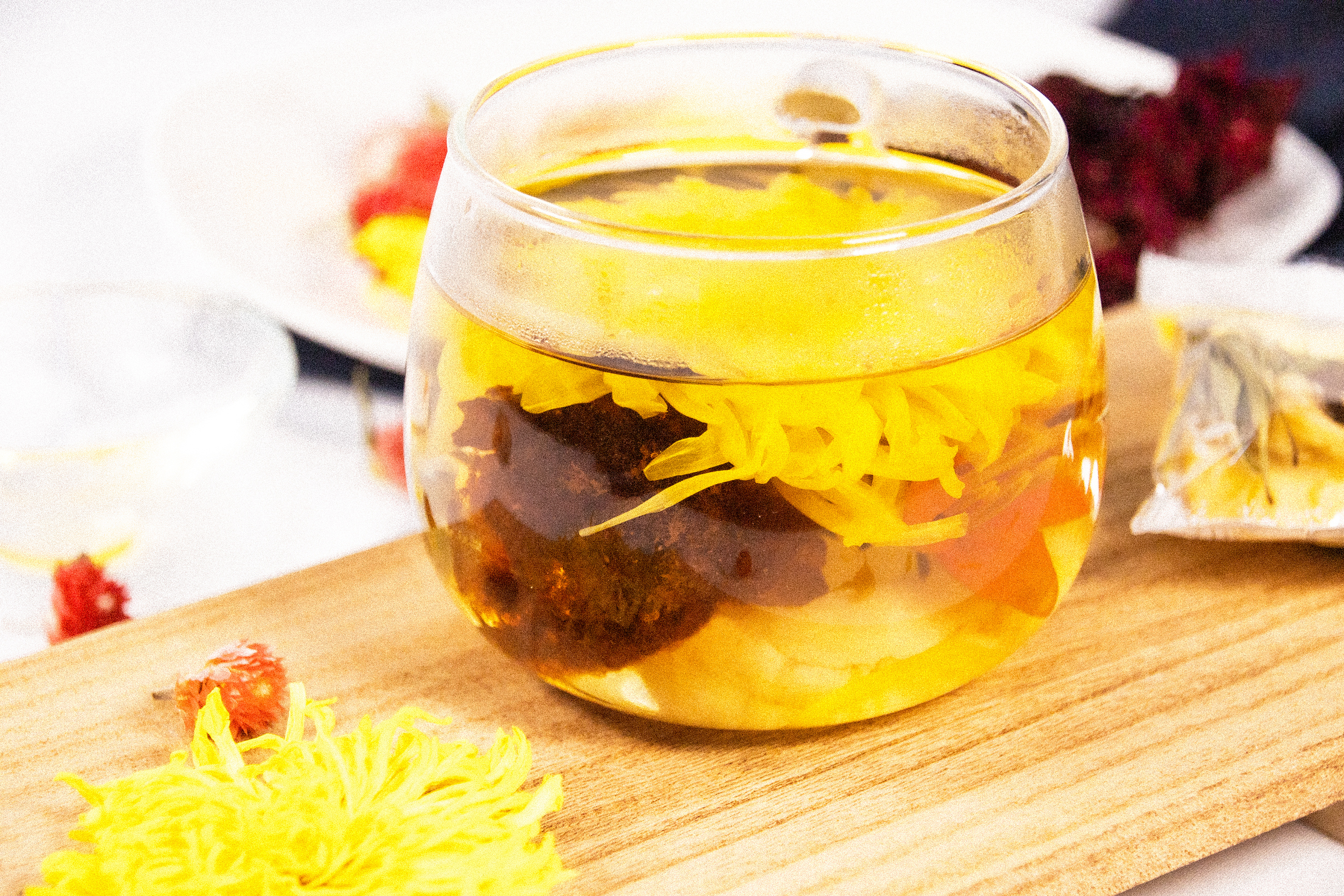 金丝皇菊雪梨舒润茶