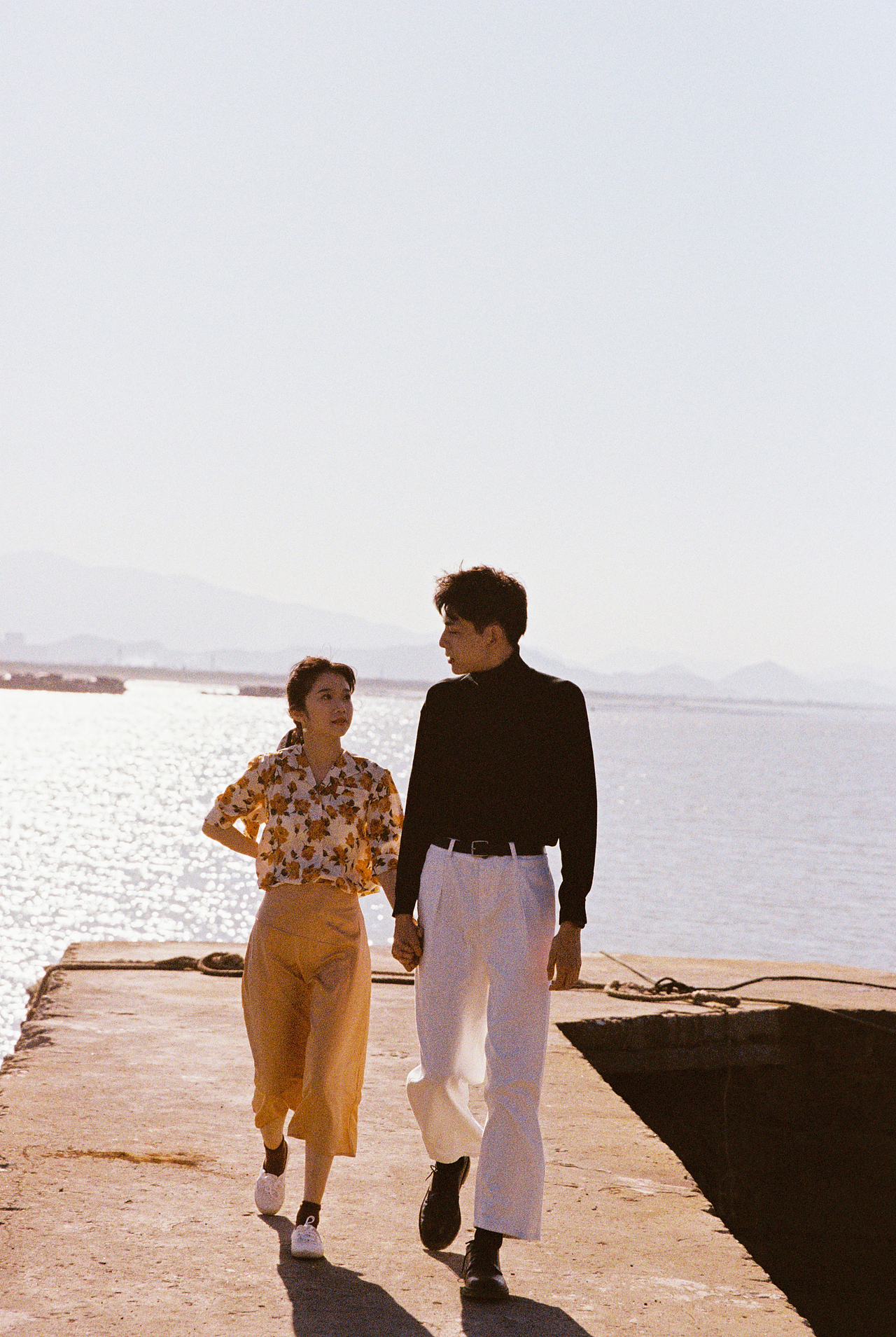 日落时亲吻，风起时相拥（图ZMjM1OTgzOTM2） - 人像摄影 - 站酷设计师宏赟同学原创素材 - 站酷ZCOOL