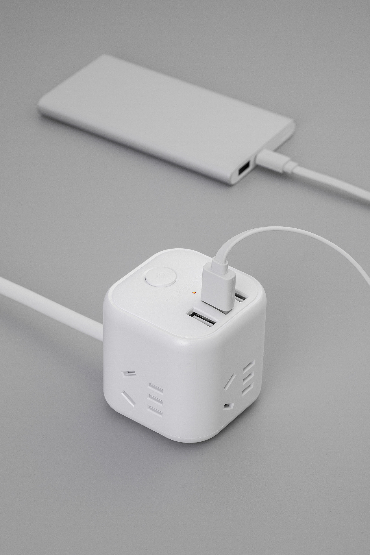 飞科延长线插座fs2090