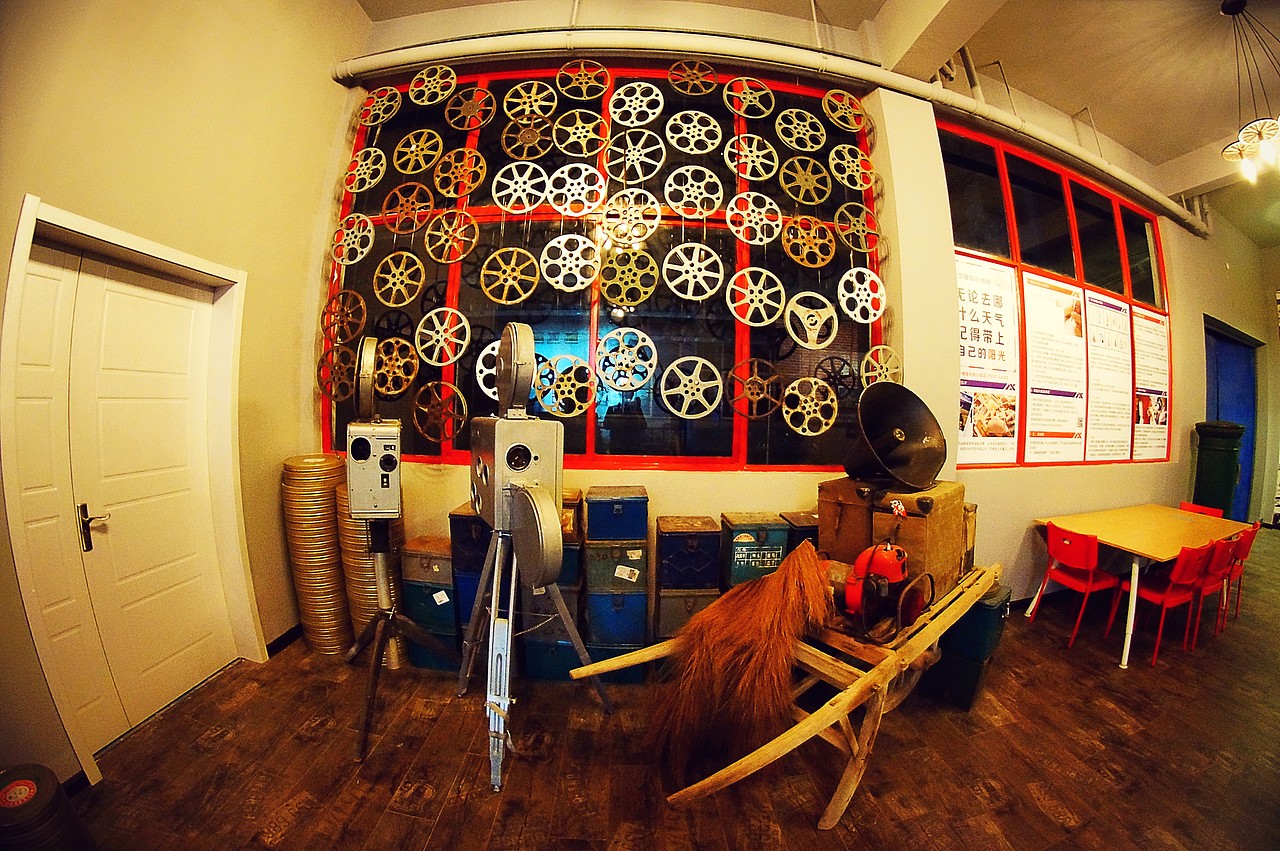 胶片电影这个“老东西”