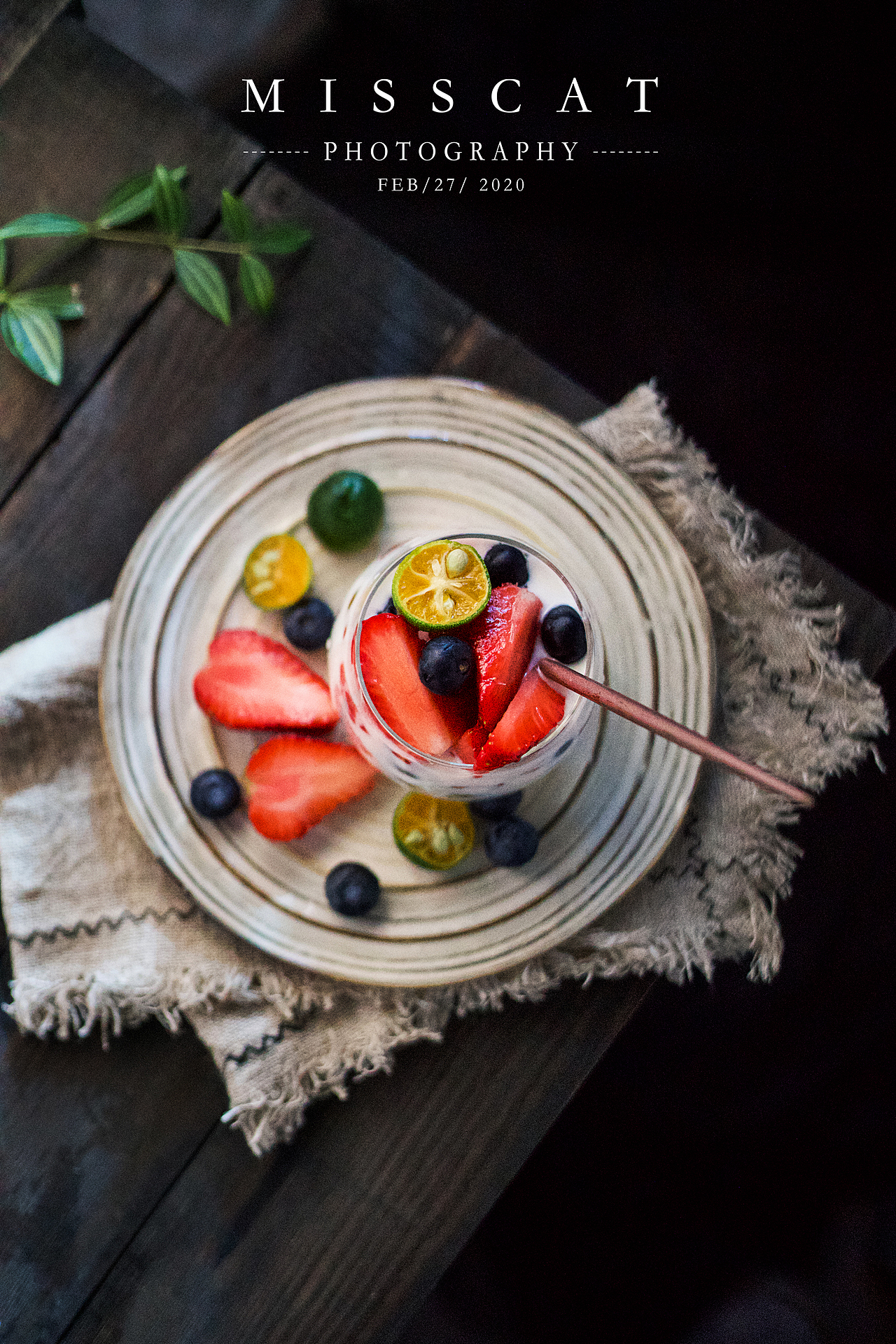 自制甜品--草莓酸奶