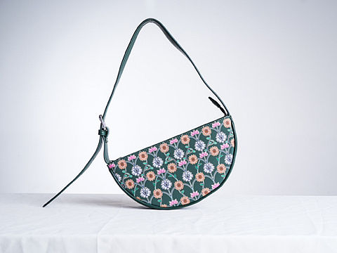 毕设作品《十二月花》