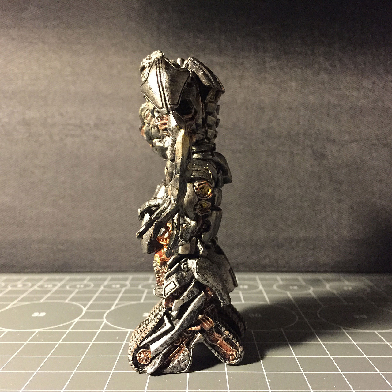 威震天小手办重涂（图ZMjY5MzIzMDQ=） - 绘画 - 站酷设计师警官原创素材 - 站酷ZCOOL