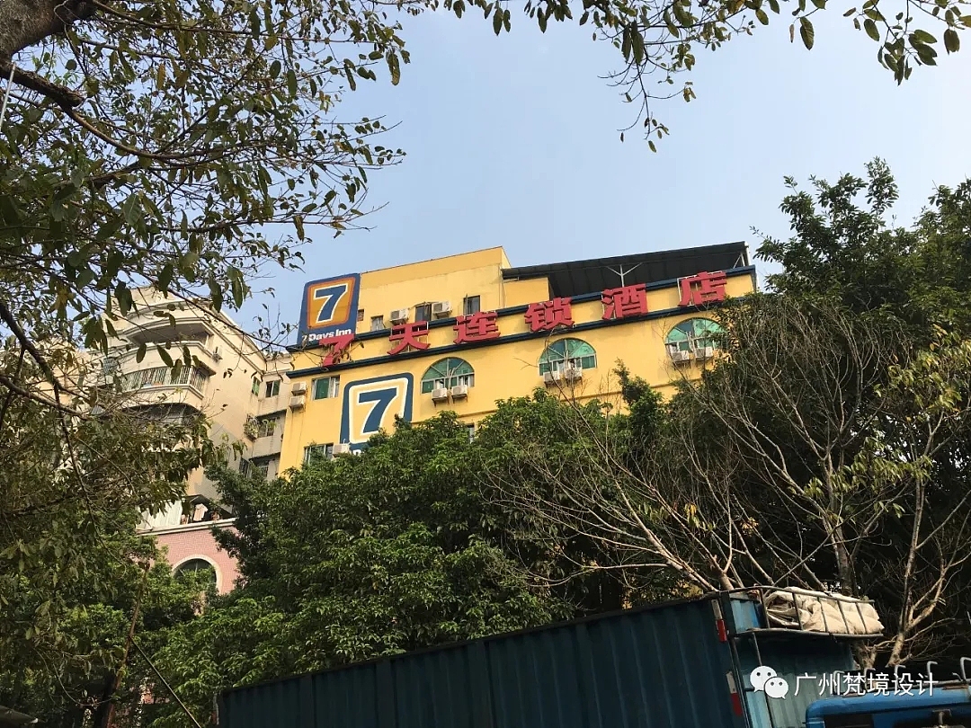 城市微改造网红书吧设计—广州天河客运站附近的壹书坊