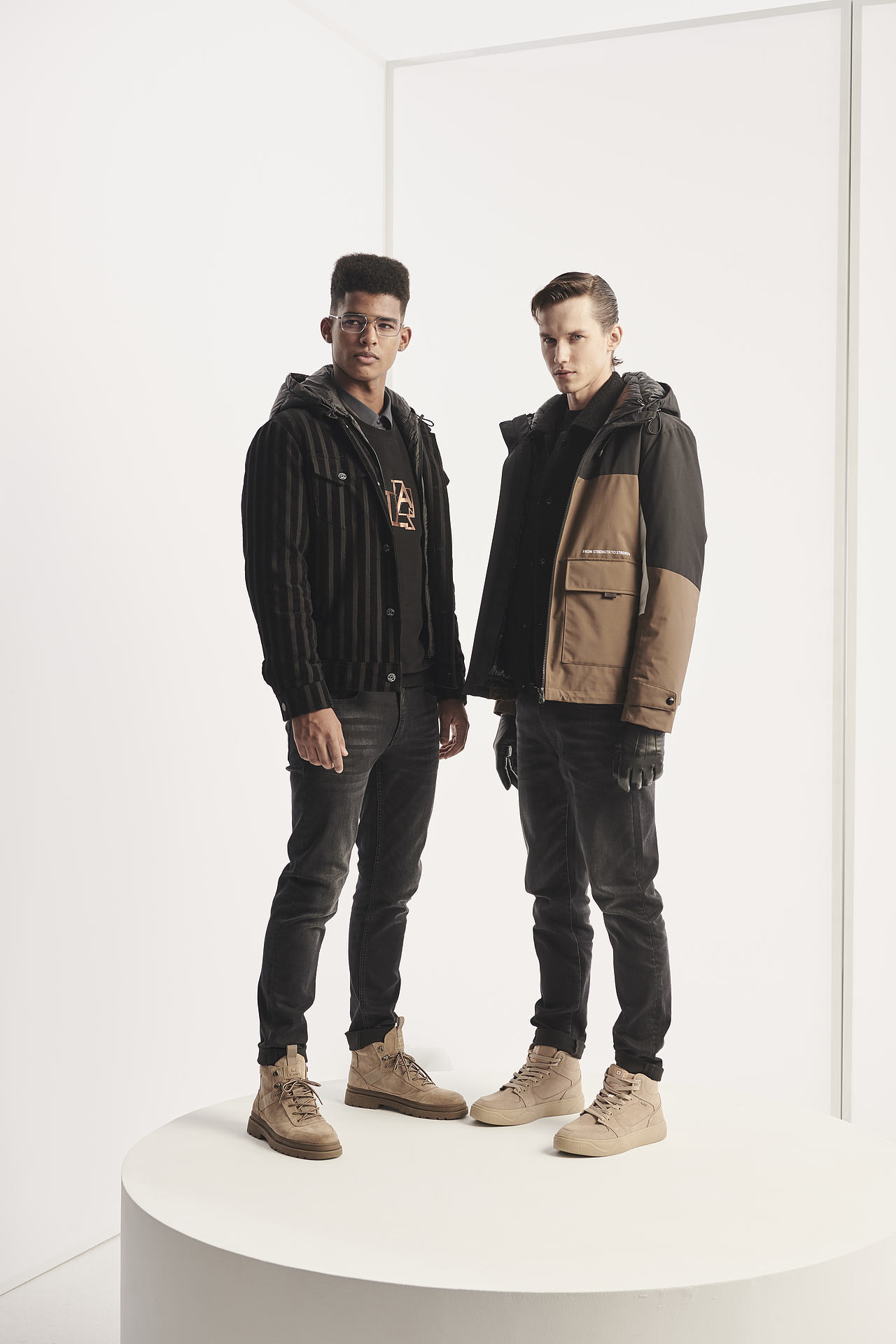 2021年冬季利郎羽绒服系列黑色，灰色，白色外套羽绒服（图ZMjc1MTU3ODUy） - 海报 - 站酷设计师狸猫换娘子原创素材 - 站酷ZCOOL