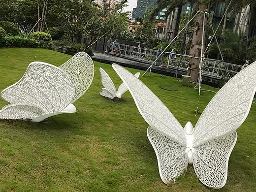 梁祝白蝴蝶不锈钢雕塑 园林景观公园草坪景观雕塑