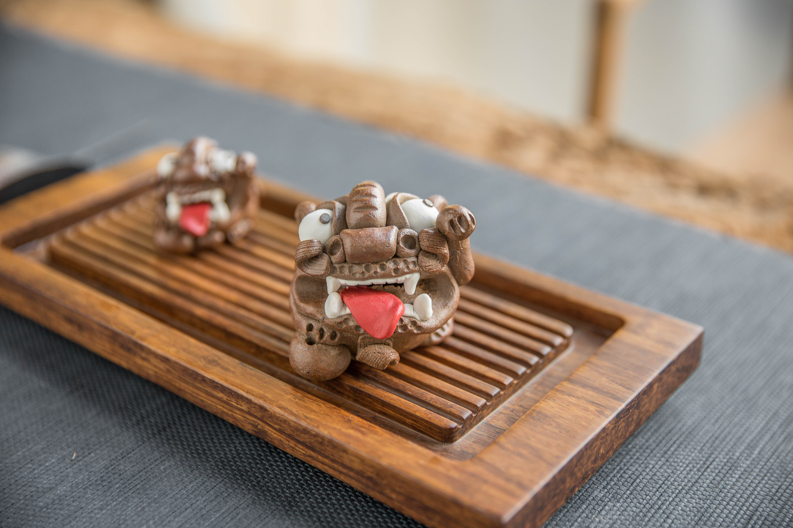 器十二 景德镇手工捏雕 龙九子系列 狴犴 茶宠香插摆件