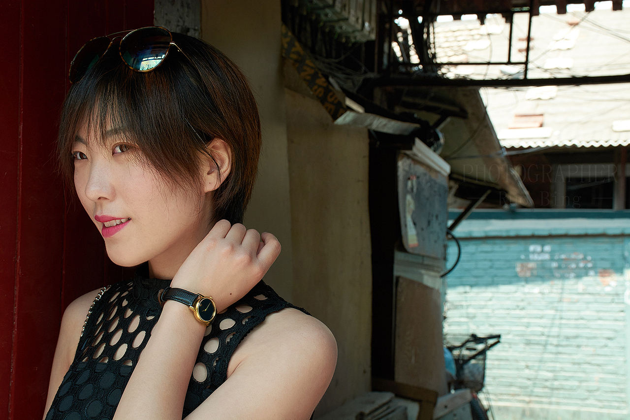 一条老北京胡同（图ZODUzNzY2NzI=） - 人像摄影 - 站酷设计师摄影师若冰原创素材 - 站酷ZCOOL