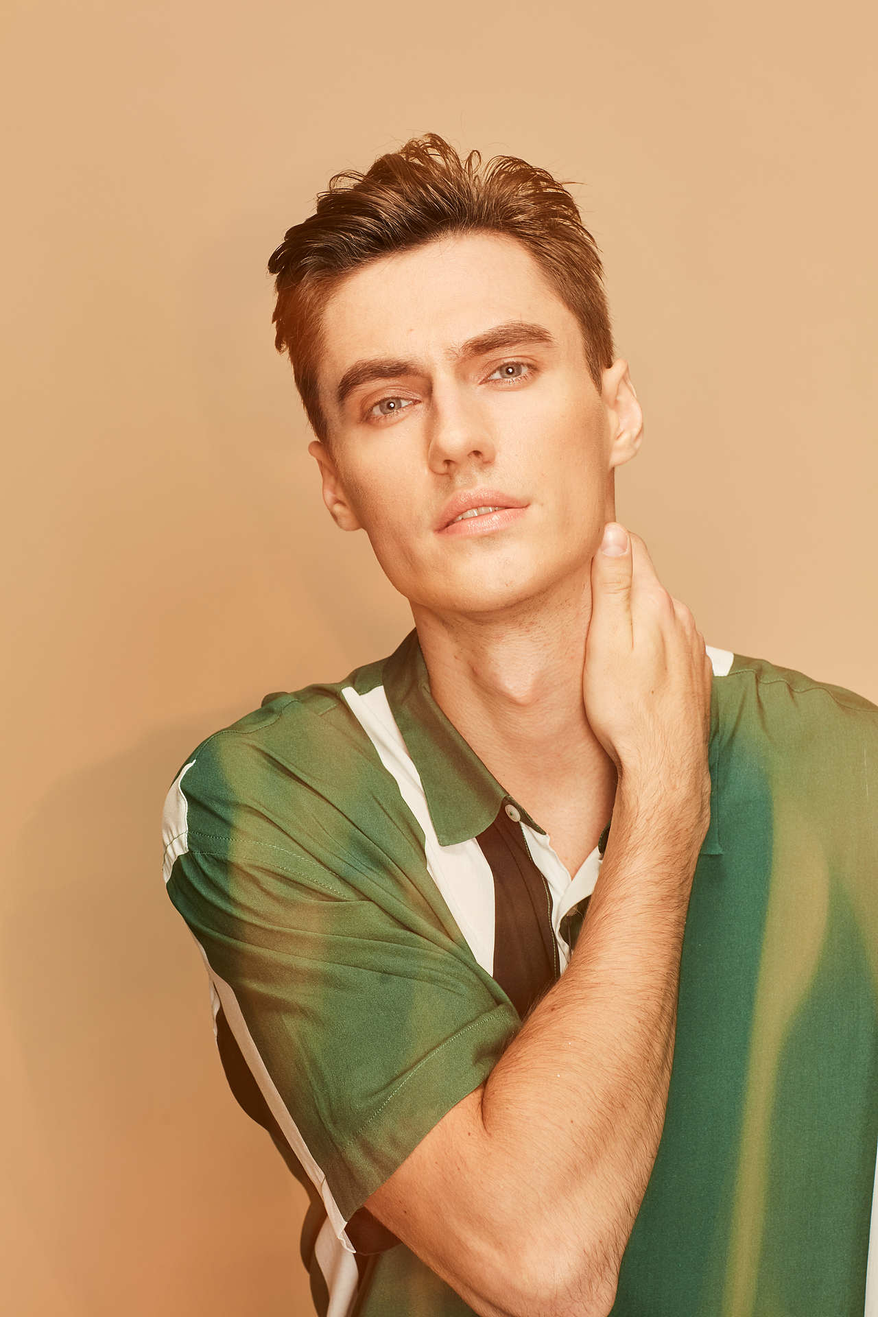 商业摄影look男模欧美收录收藏夹查看更多男模7添加表情模特资料拍摄